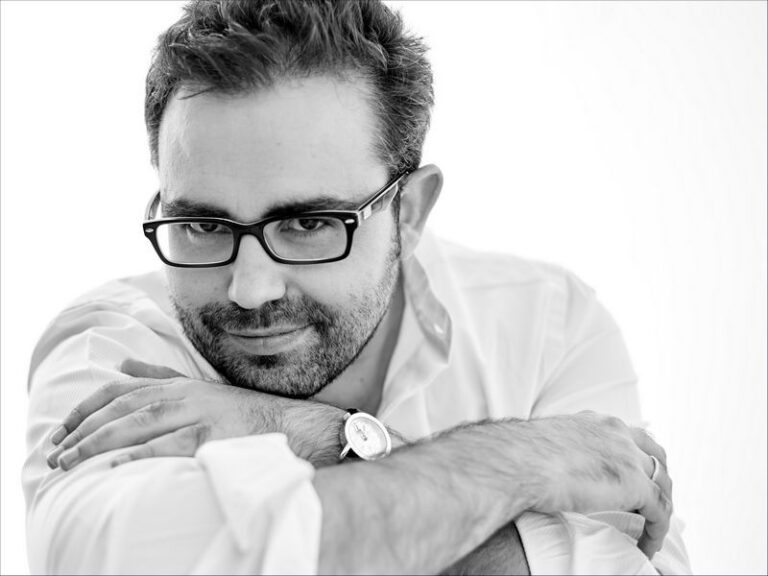 Manuel Tévar, pianista: «Los políticos deberían invertir más en cultura»
